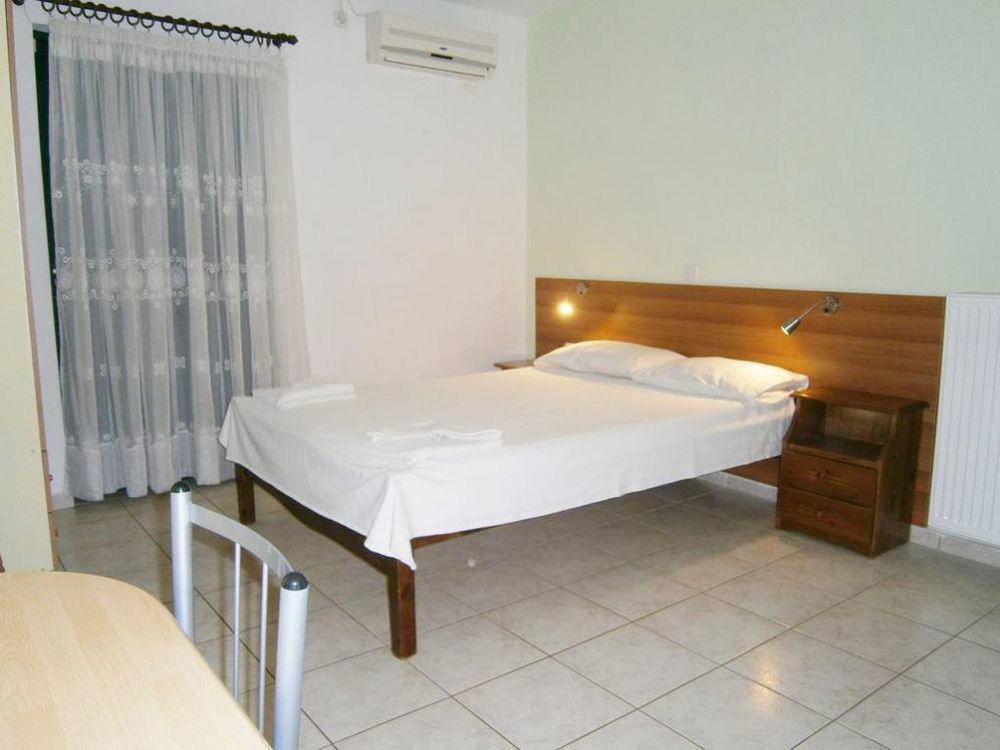Petros Studios Poros  Esterno foto