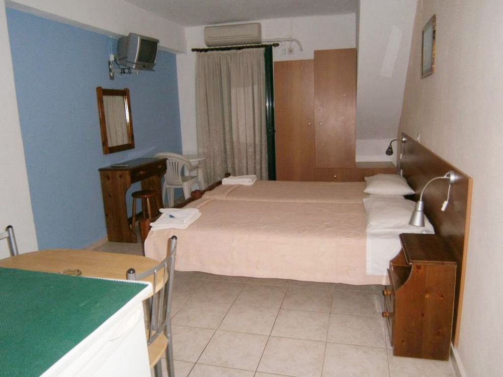 Petros Studios Poros  Esterno foto