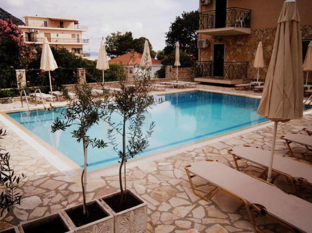 Petros Studios Poros  Esterno foto